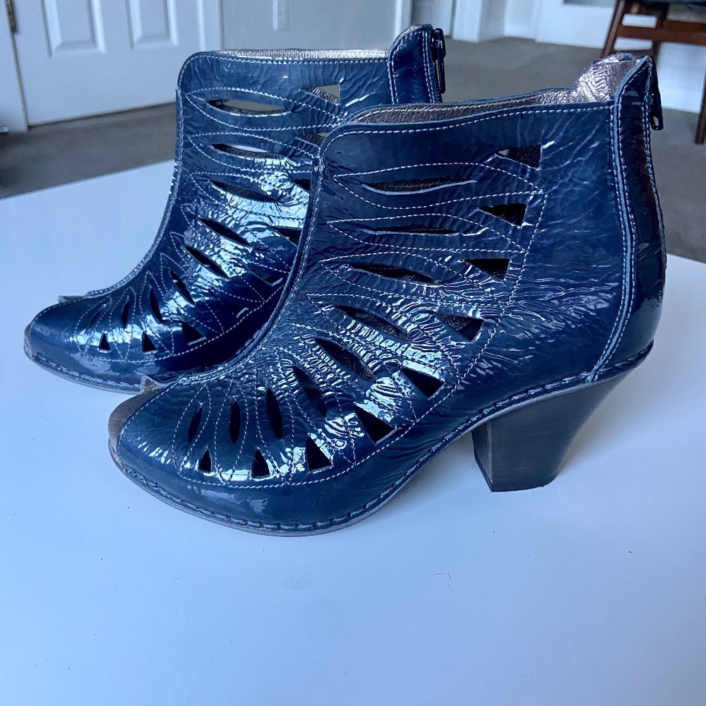 Jose Saenz ankle boots size 38